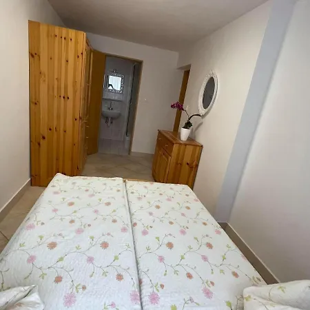 Csernai بيت للعطل *